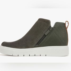 Ryka Women's Vera Green Wedge Sneaker Booties Ankle Boot size 10M